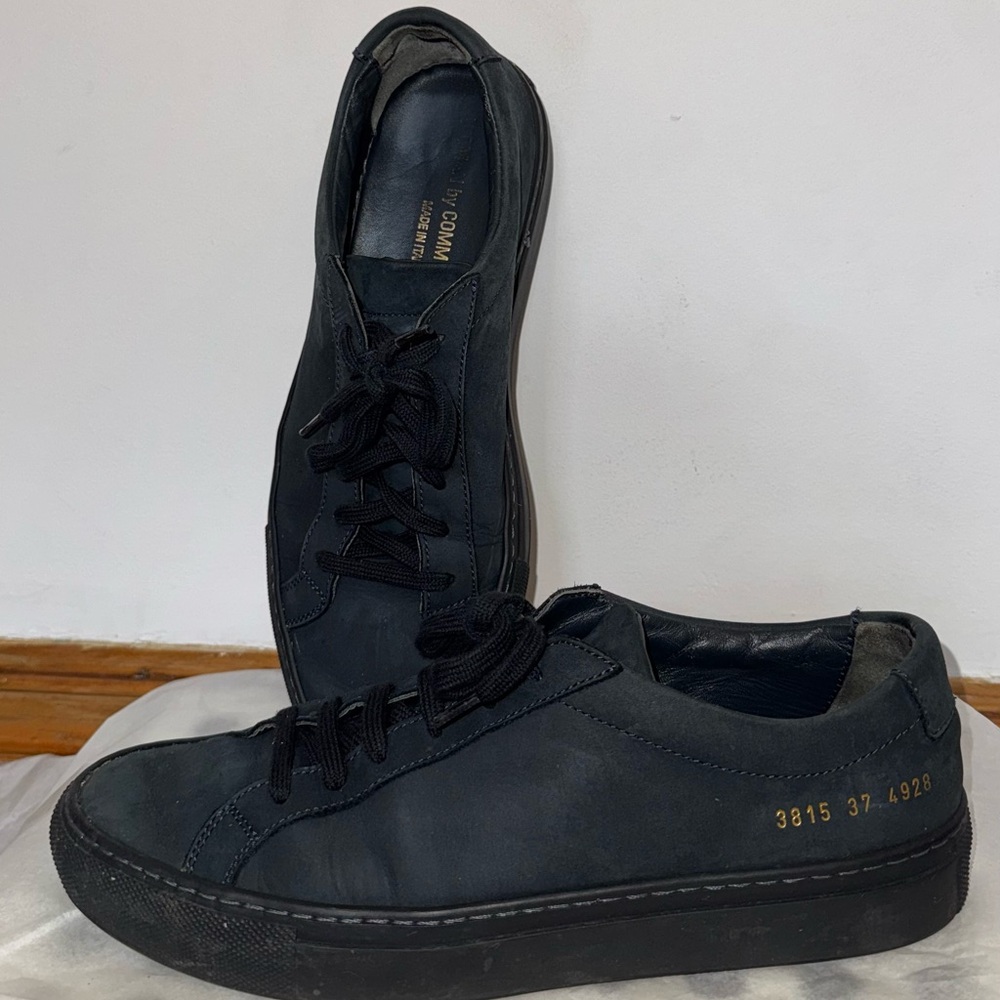 Common Projects Navy Leather Low-Top Sneakers with Gold Serial Detail